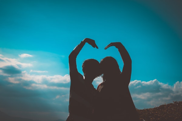 4k-wallpaper-adult-affection-2144300
