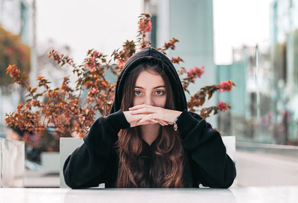 女生说“我很烦”时如何安慰？别再说好好休息了