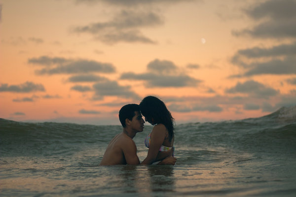 affair-affection-beach-3050232
