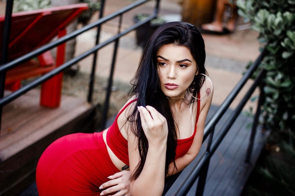 attractive-beautiful-beauty-2657837-1