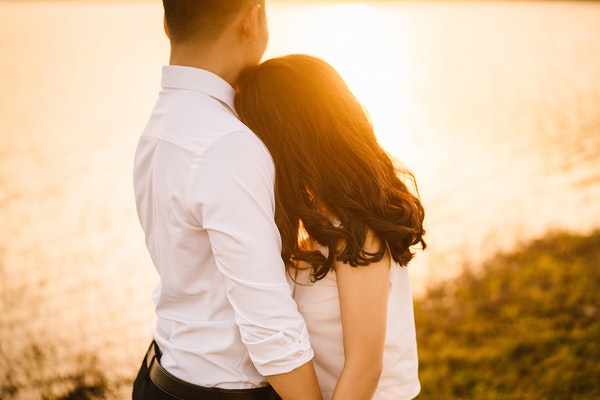 blur-close-up-couple-427547-1