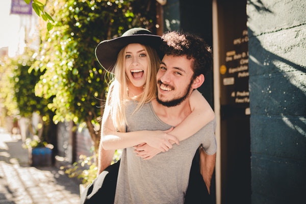 casual-wear-close-up-couple-2612974