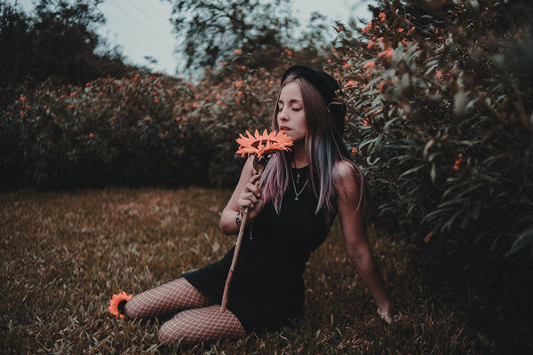 joelvalve-gEKpmlnWHzs-unsplash