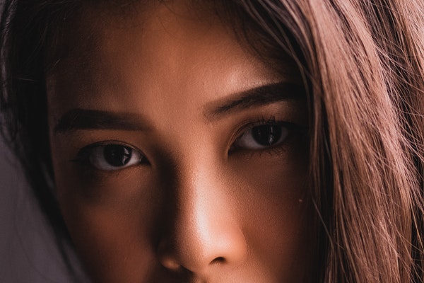 约喜欢的女生看电影应该聊什么