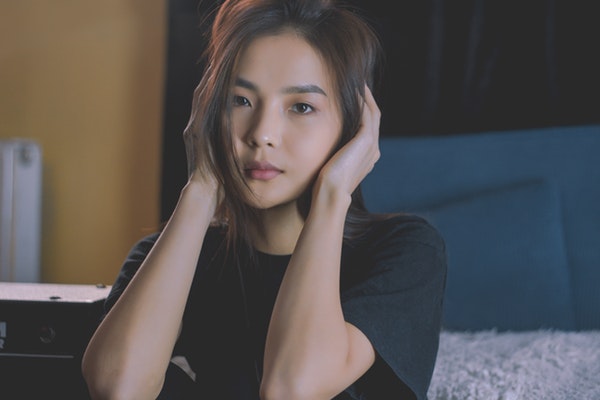 和女生聊天怎么提升好感？摆脱固有思维，不做女人眼中的“傻直男”！