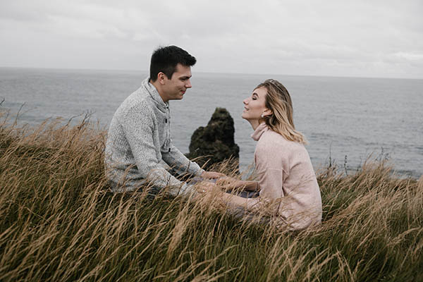 女生喜欢你的30个表现 女人嘴上会说谎但是身体最诚实