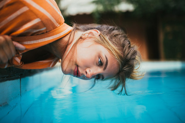 简单恋爱追女生必学的聊天技巧，5个技巧秒杀竞争对手！