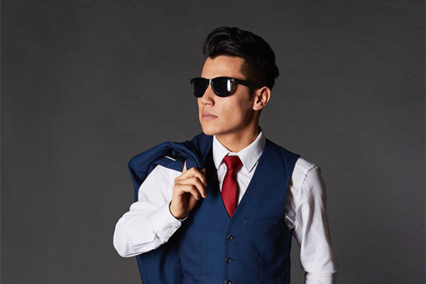 魅力男人养成法则！3大绝招化身魅力男人（全攻略）！