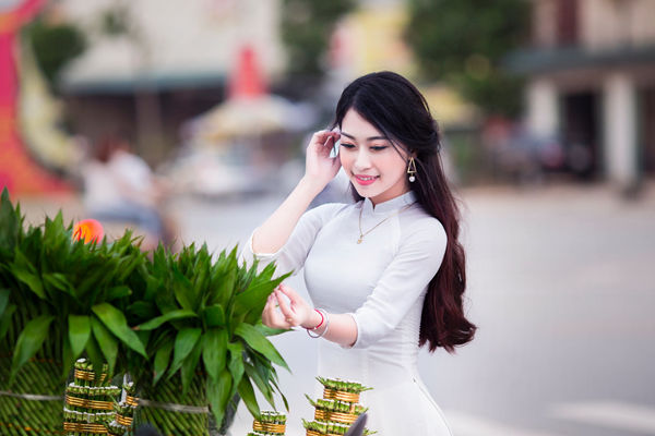 和妹子聊天怎样找话题？老司机教你6个聊天找话题的万能方法！