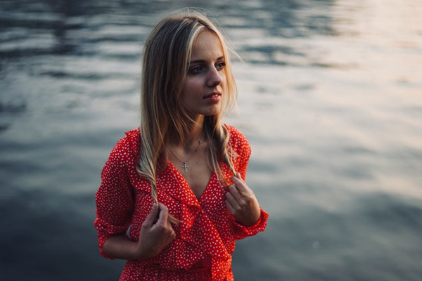 恋爱中情商低的人的10个特征，看看你中了几条