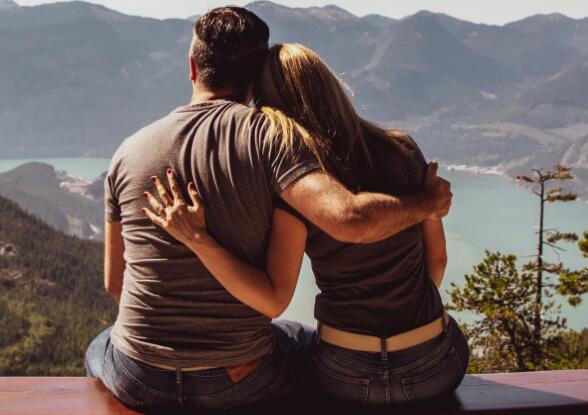 微信上怎样与女生聊天才能让女生爱上你？