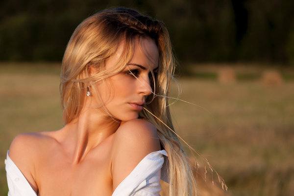 当女生问你“在干嘛呢”教你不尴尬又有趣的回答