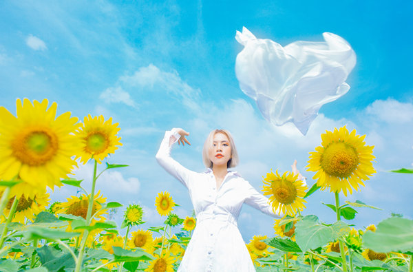 还在为不会和女生聊天发愁？学会这几个技巧让你坐收消息！