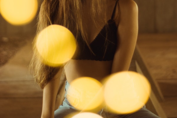 女生说再说吧有几个意思？到底该怎么回复？