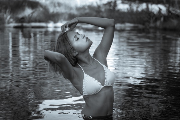 朋友介绍的女生不知道怎么聊