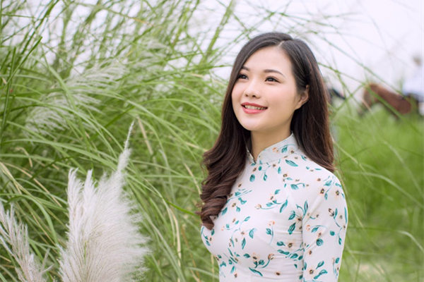 和女生聊什么话题，才能让她感兴趣？