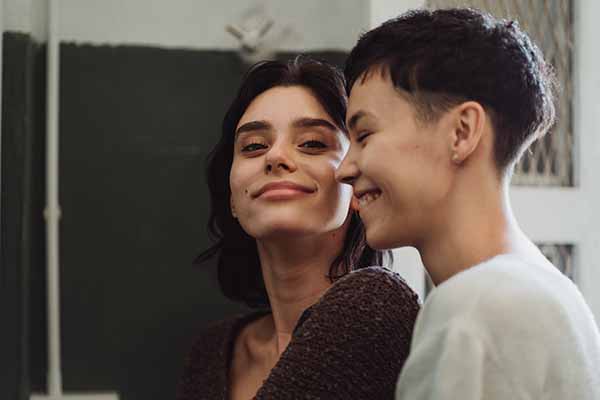 女生问男生喜欢什么样的女孩子 如此回复能拿满分