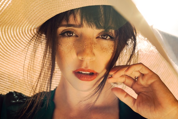 男生追女生一般需要多久？别总想着靠坚持感动女生！