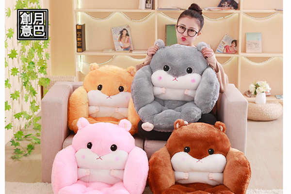 女孩子过生日送什么礼物好？让女生瞬间感动的生日礼物！