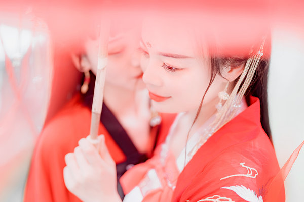 跟在追的女生聊点什么好？男神都是这么和妹子聊的！