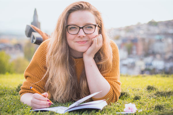 如何向不认识的小姐姐要微信？有礼貌还绅士的做法