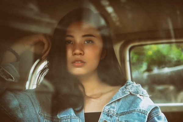 聊天中如何拉近关系？学会“深层次共情”助你拿下心仪妹子！