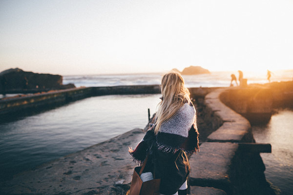 怎样让女生觉得你能给她安全感？