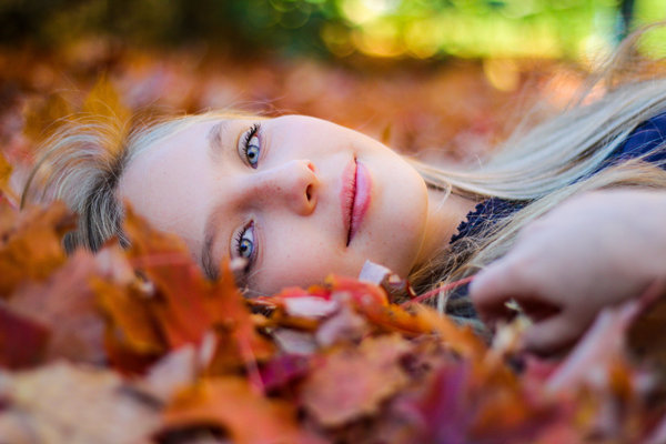 女生觉得自己丑，怎么回答才能哄她开心？