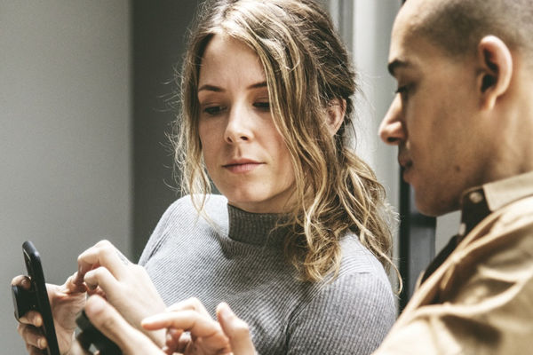 相亲时如何找话题给对方留下好印象