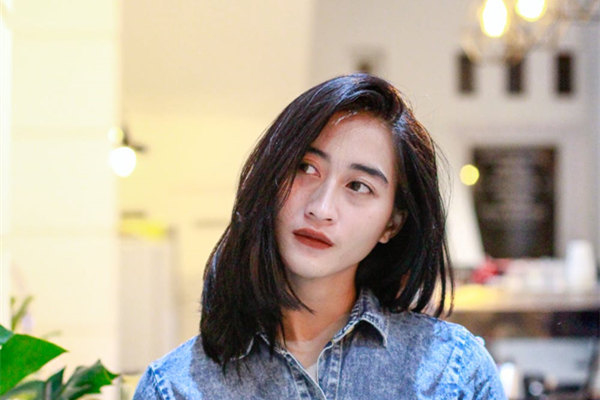 跟女生怎么在网上聊天？跟女生网上聊天的小技巧！