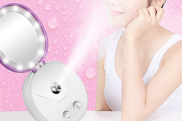 女孩子过生日送什么礼物好？让女生瞬间感动的生日礼物！