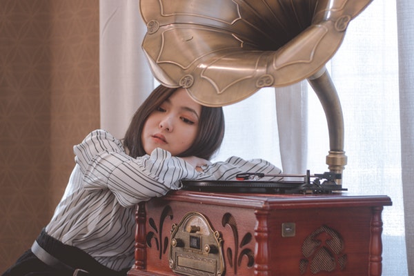 和女生聊天感觉对方话很少？让妹子话不停的“秘诀”在这！