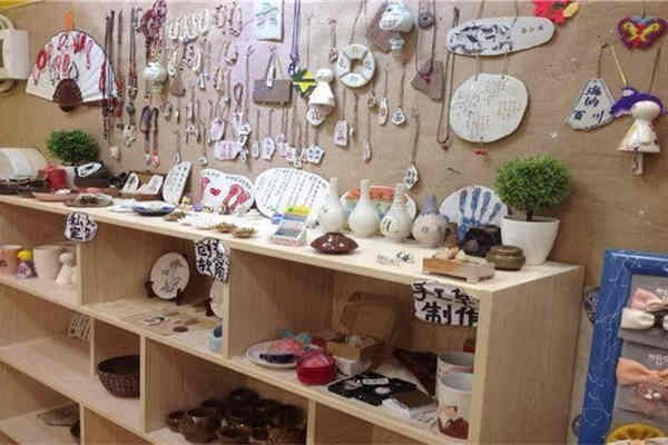 妇女节送女朋友什么礼物最好？送什么礼物既有创意又显诚意？