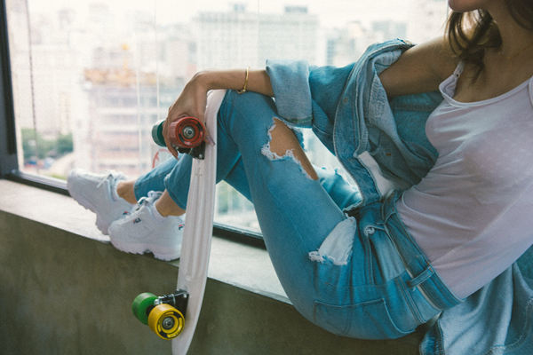 喜欢的女生说要给我介绍她闺蜜，是什么意思？我该怎么回应？