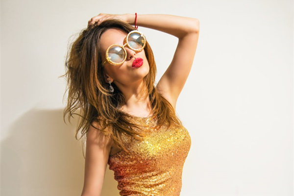 表白喜欢的女生说“你有病啊”怎么办？该怎么回答？