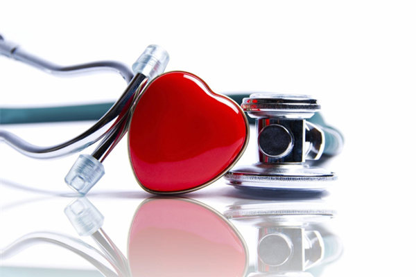 突然心疼是怎么回事？心疼是心脏出问题了吗？