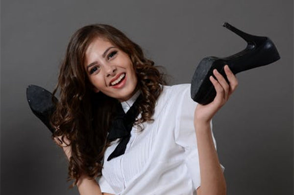 喜欢的女生让我给她介绍男朋友，该怎么自荐？