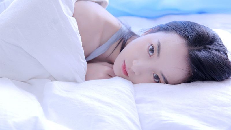 如何跟陌生女孩聊天