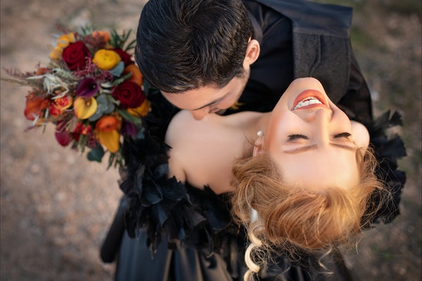 约喜欢的女生出去吃饭可以点套餐吗？