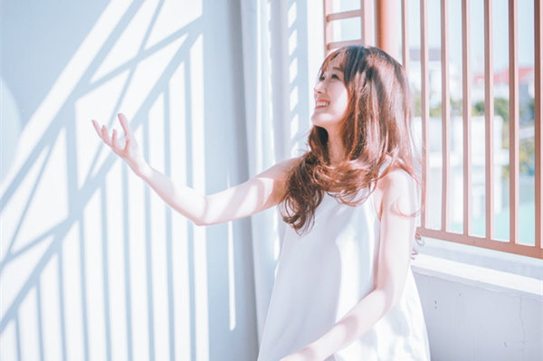 早上跟女孩微信打招呼的幽默句子（微信开场白），1秒钟吸引女孩！