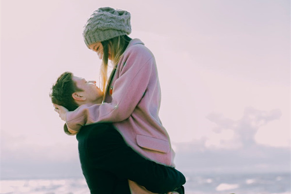 教你如何成功谈恋爱【男生版】，5个恋爱技巧助你修成正果！