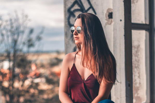 网恋该如何聊天？3个技巧让80% 的女生心里想要你！