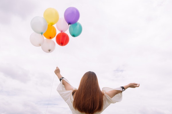 有个性有想法的女孩子该怎么追求？