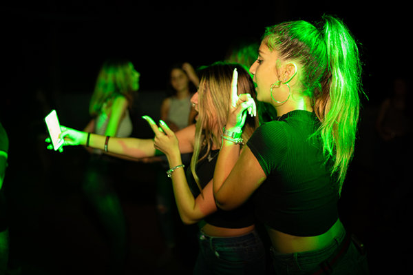 用微信撩女生的聊天技巧,不看绝对后悔 用微信撩女生的聊天技巧,不看绝对后悔