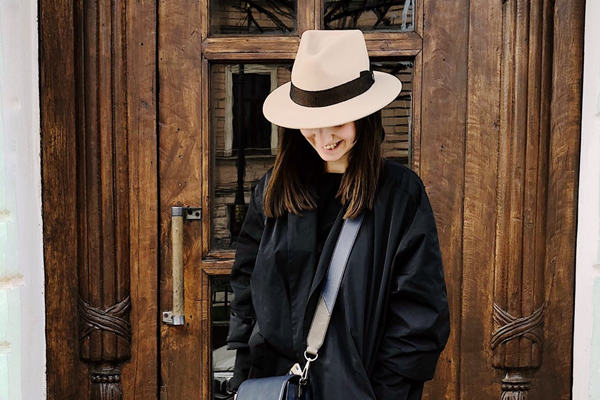 简单恋爱追女生必学的聊天技巧，5个技巧秒杀竞争对手！