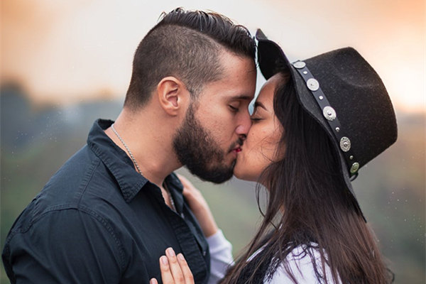 怎么做才能成功追回前女友？成功率100%的8大攻略